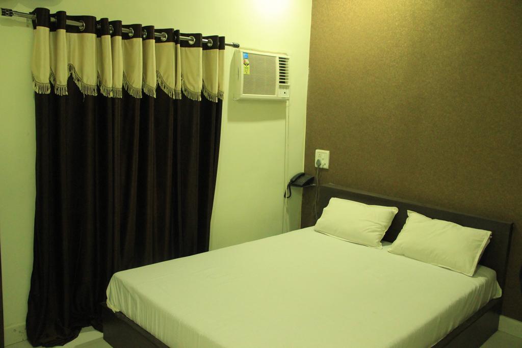 Hotel Divine Inn Varanasi Ngoại thất bức ảnh